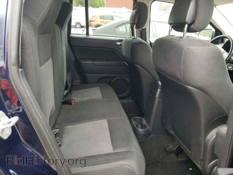 2012 Jeep COMPASS (VIN 1C4NJDEB2CD650403) — photo 6 of 10
