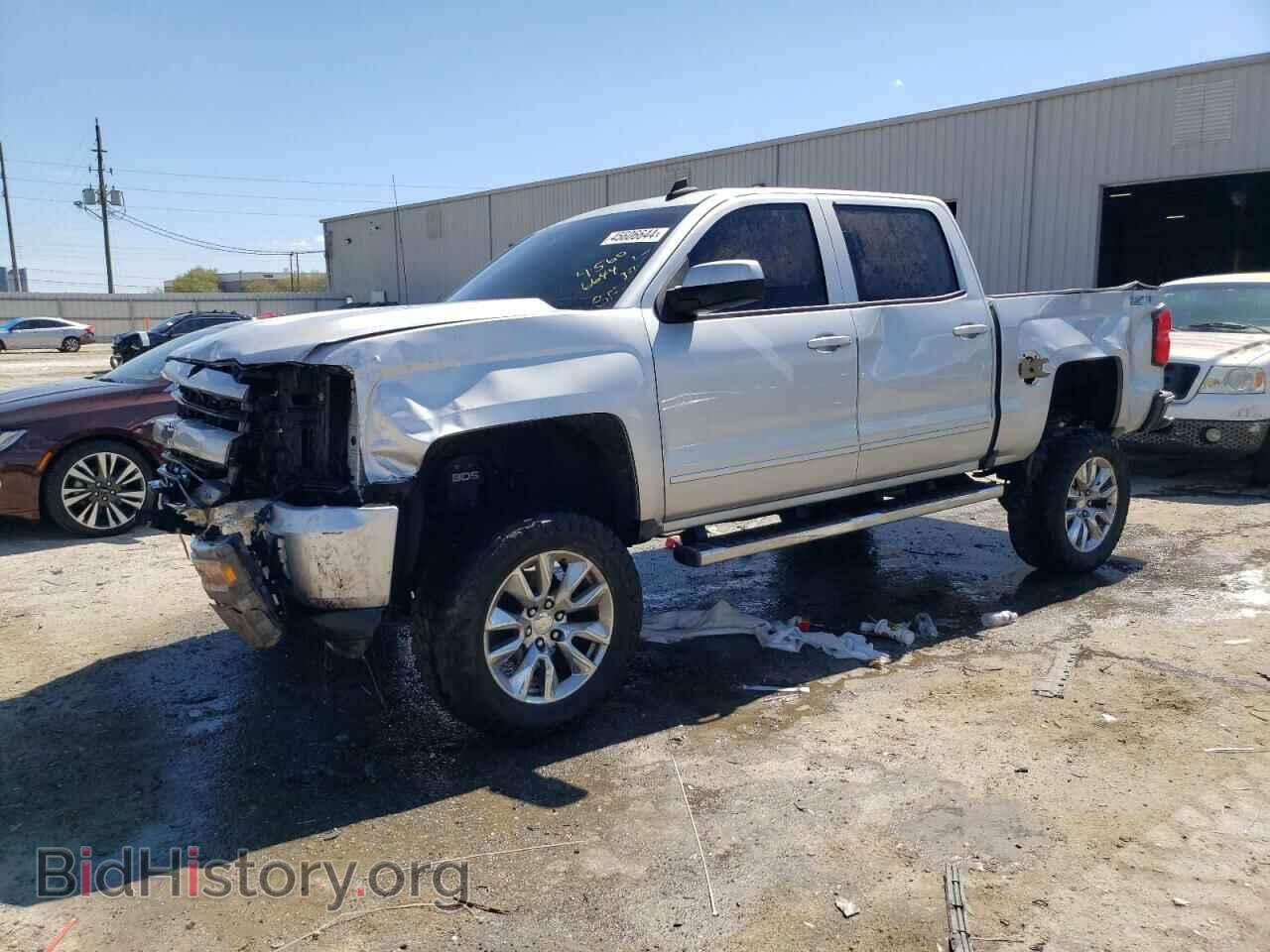 Photo 3GCUKREC9HG190729 - CHEVROLET ALL Models 2017
