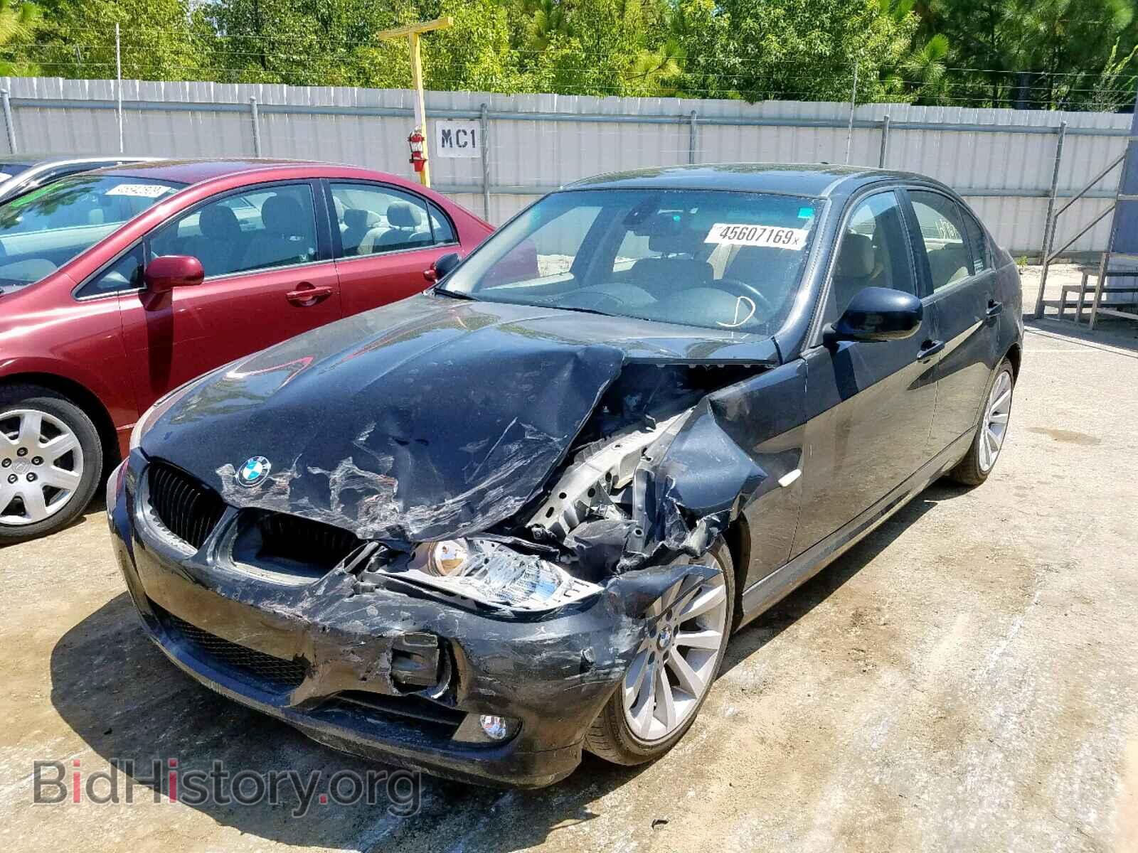 2011 BMW 328 I - VIN: WBAPH7C59BE852003 - Фото 2