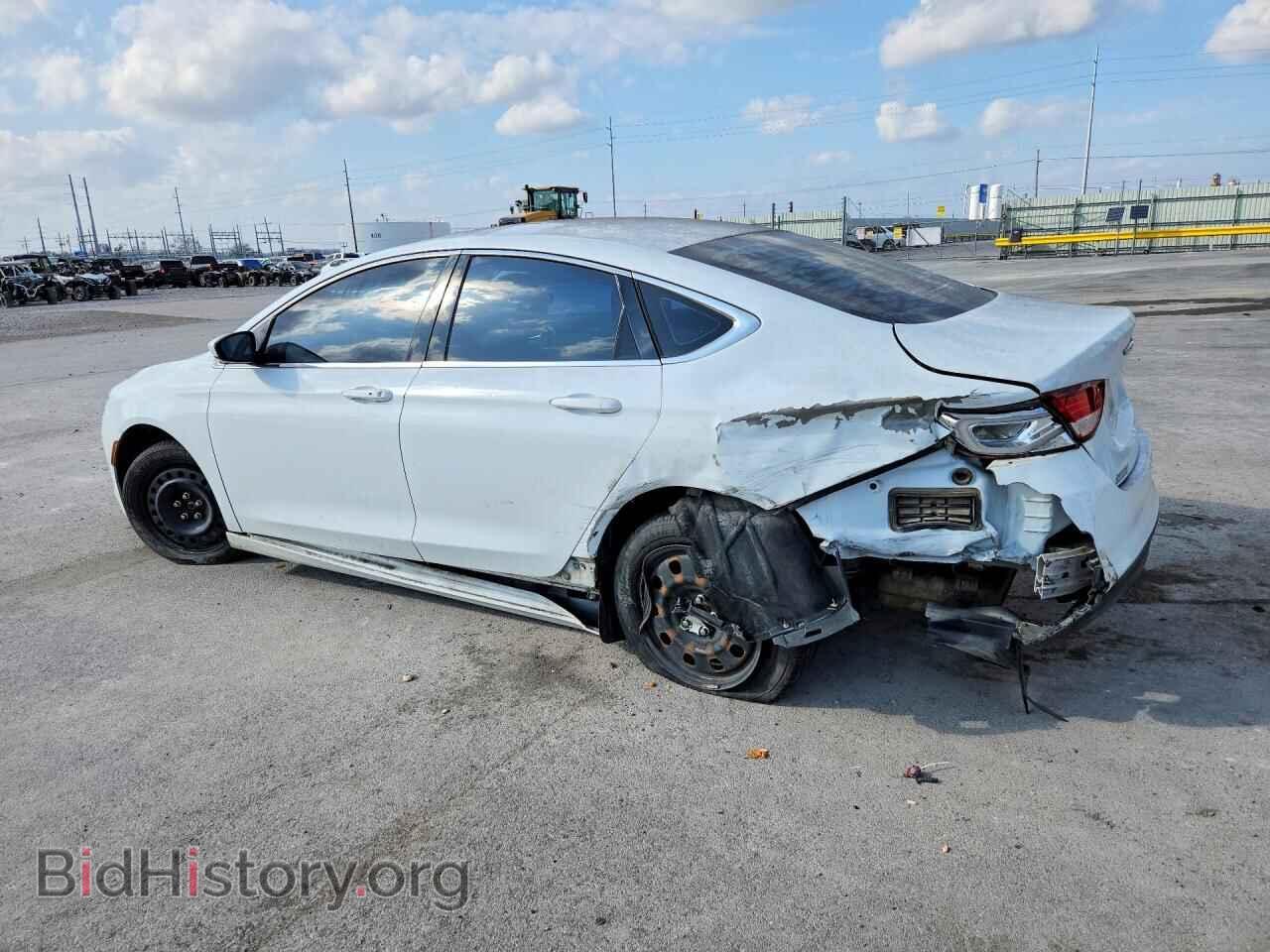 2016 CHRYSLER 200 - VIN: 1C3CCCFB7GN120054 - Фото 2