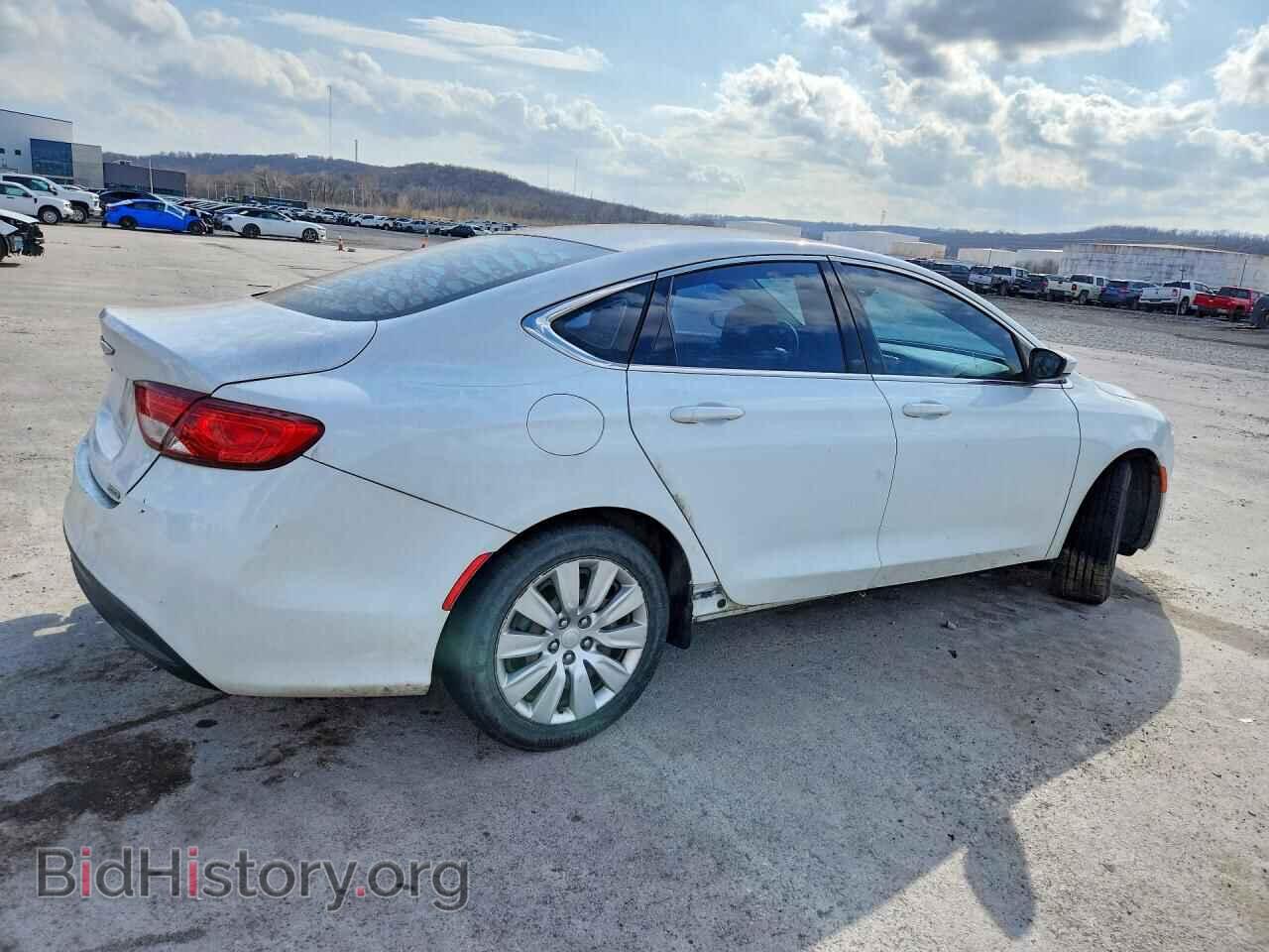 2016 CHRYSLER 200 - VIN: 1C3CCCFB7GN120054 - Фото 3