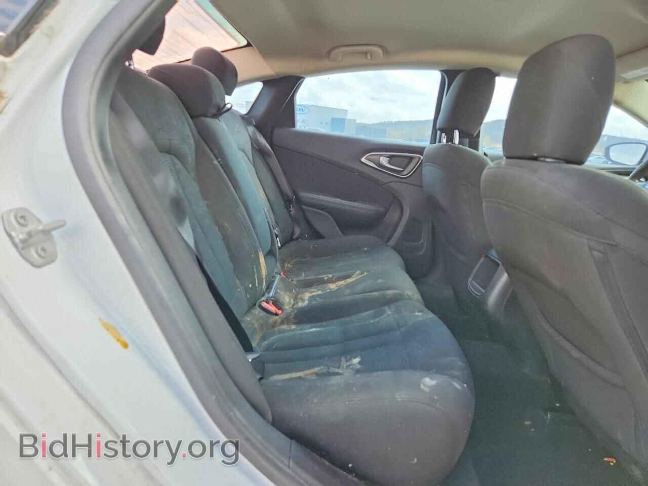 2016 CHRYSLER 200 - VIN: 1C3CCCFB7GN120054 - Фото 10