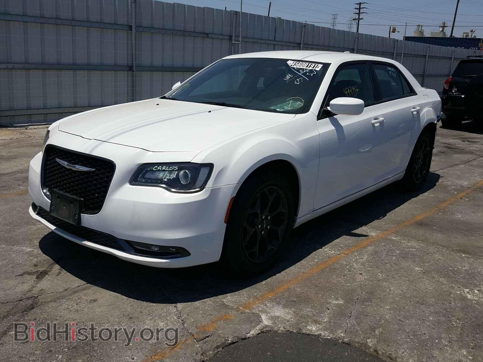 2019 CHRYSLER 300 - VIN: 2C3CCAGG5KH542663 - Photo 2