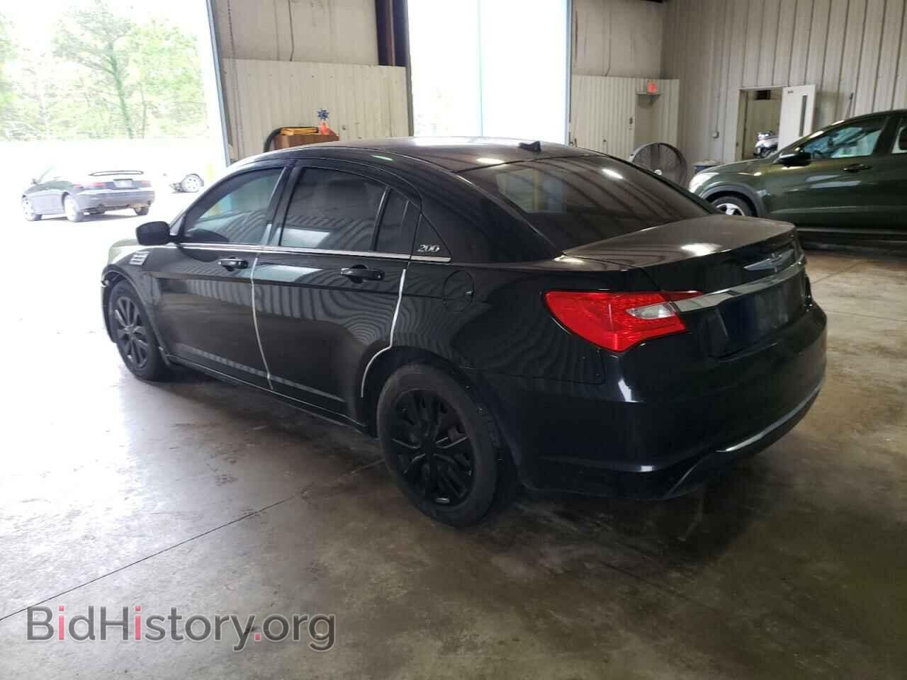 2012 CHRYSLER 200 - VIN: 1C3CCBABXCN173777 - Фото 2