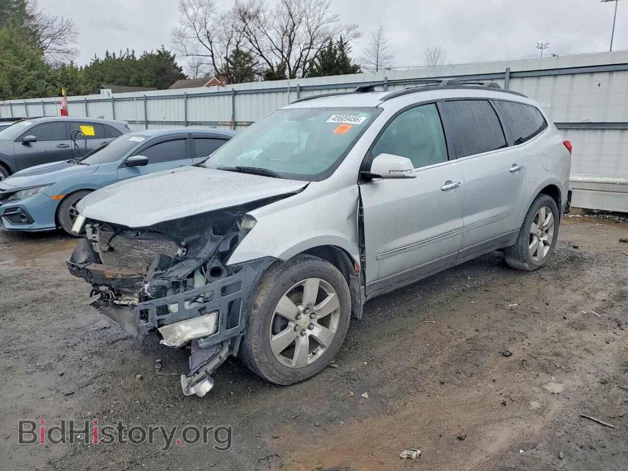 Photo 1GNKVLED7CJ121069 - CHEVROLET TRAVERSE 2012