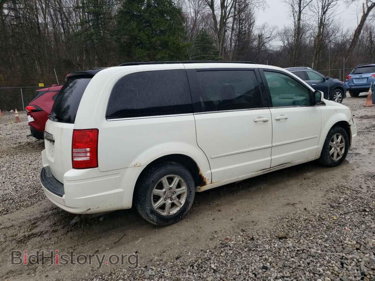 2008 CHRYSLER MINIVAN - VIN: 2A8HR54PX8R825812 - Фото 3