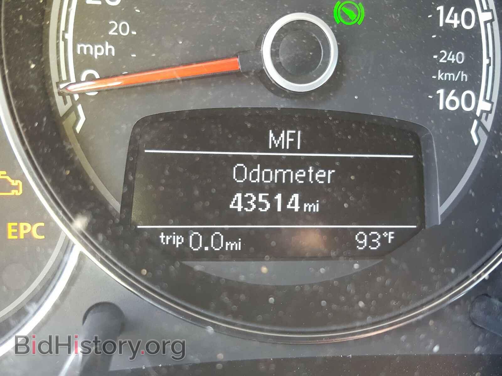 2017 VOLKSWAGEN BEETLE - VIN: 3VWF17AT7HM630113 - Фото 8