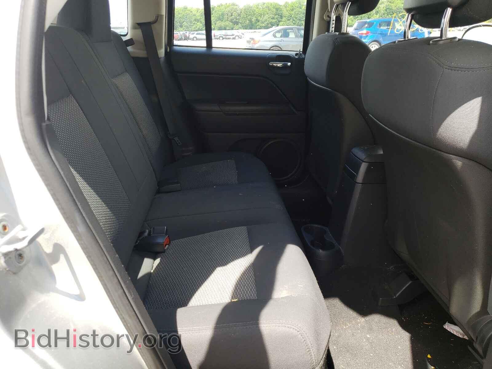 2010 JEEP COMPASS - VIN: 1J4NT4FBXAD589642 - Photo 6