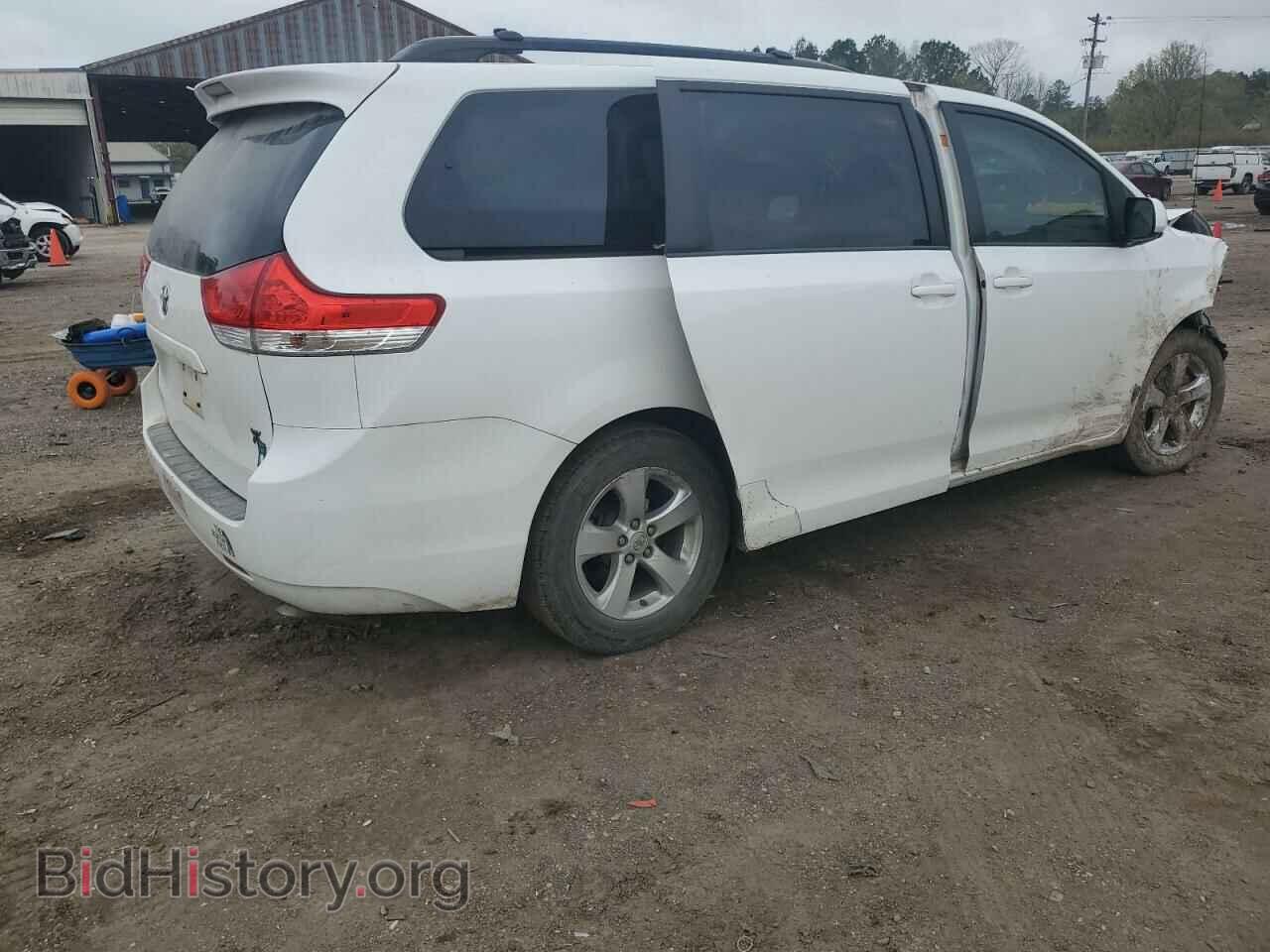 2012 TOYOTA All Models - VIN: 5TDKK3DC1CS271952 - Фото 3