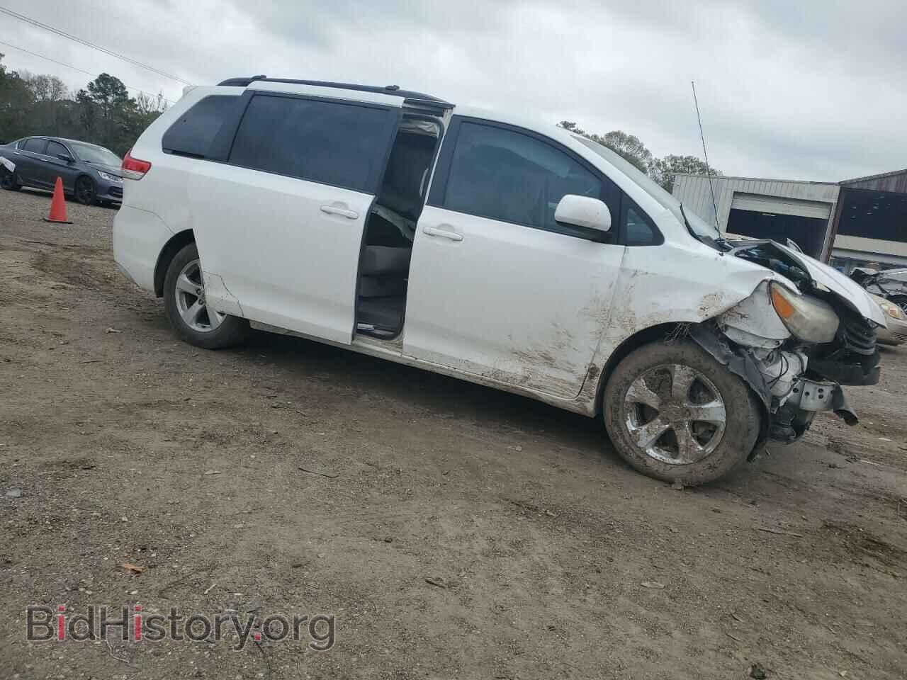 2012 TOYOTA All Models - VIN: 5TDKK3DC1CS271952 - Фото 4
