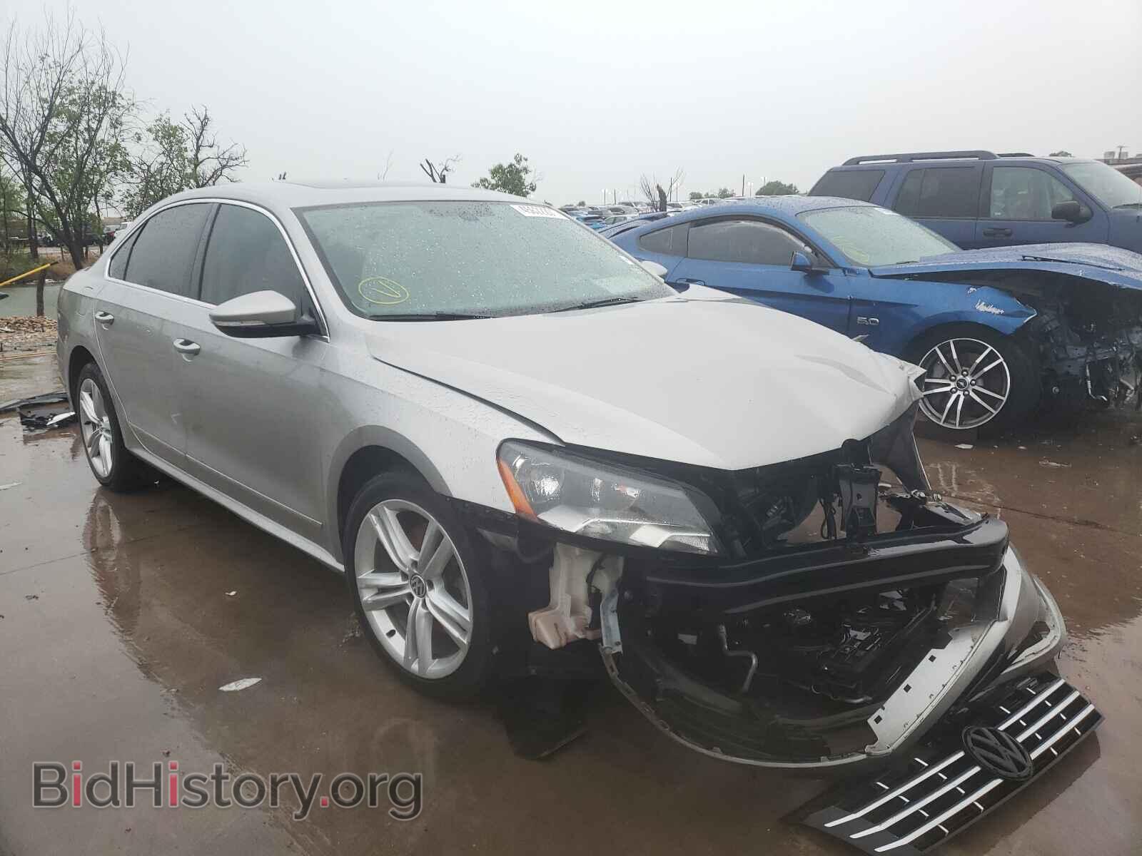 Photo 1VWCH7A30CC033586 - VOLKSWAGEN PASSAT 2012