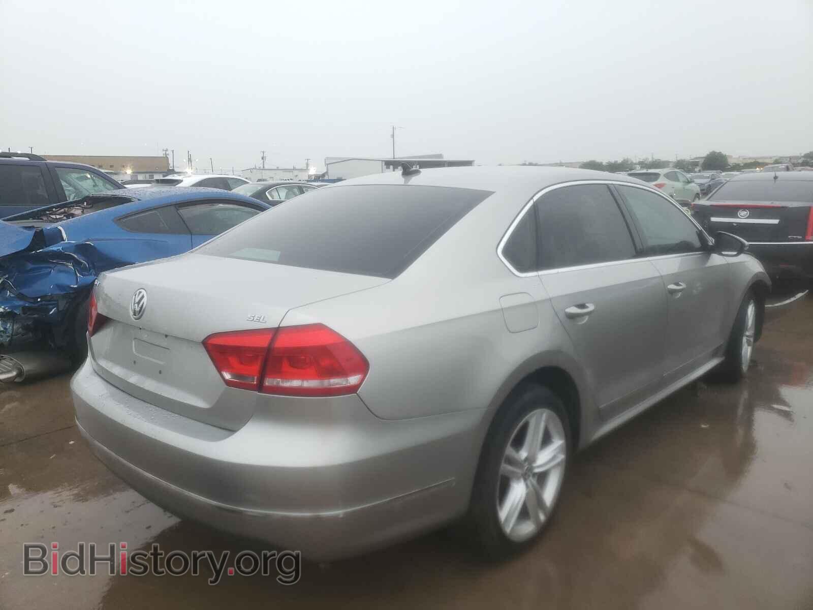 2012 VOLKSWAGEN PASSAT - VIN: 1VWCH7A30CC033586 - Фото 4