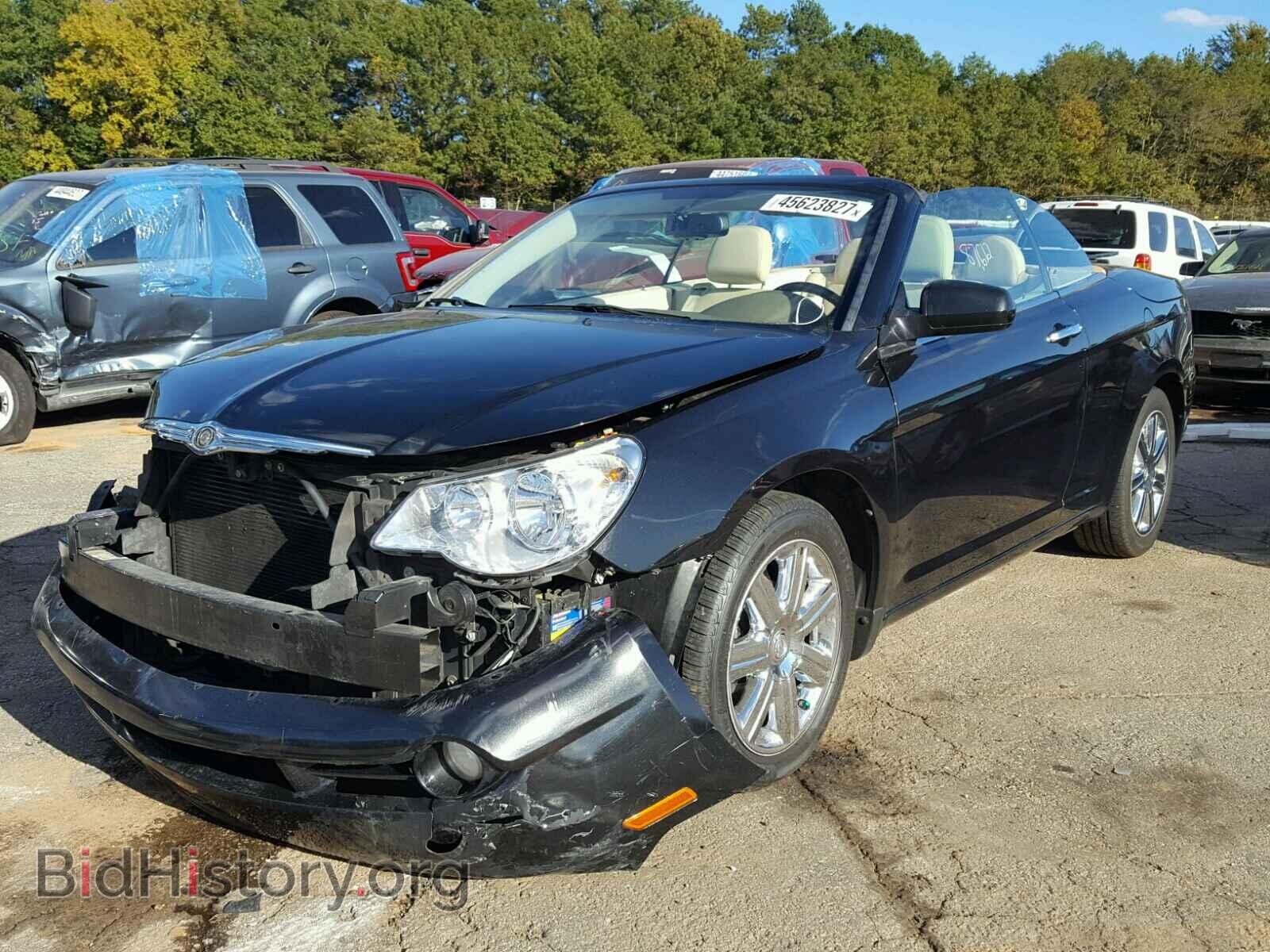 2010 CHRYSLER SEBRING - VIN: 1C3BC6EV0AN122664 - Photo 2