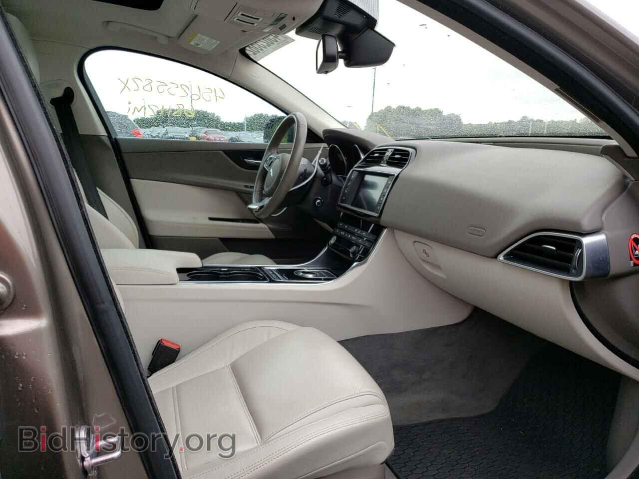 2017 JAGUAR XE - VIN: SAJAK4BVXHA965163 - Фото 5