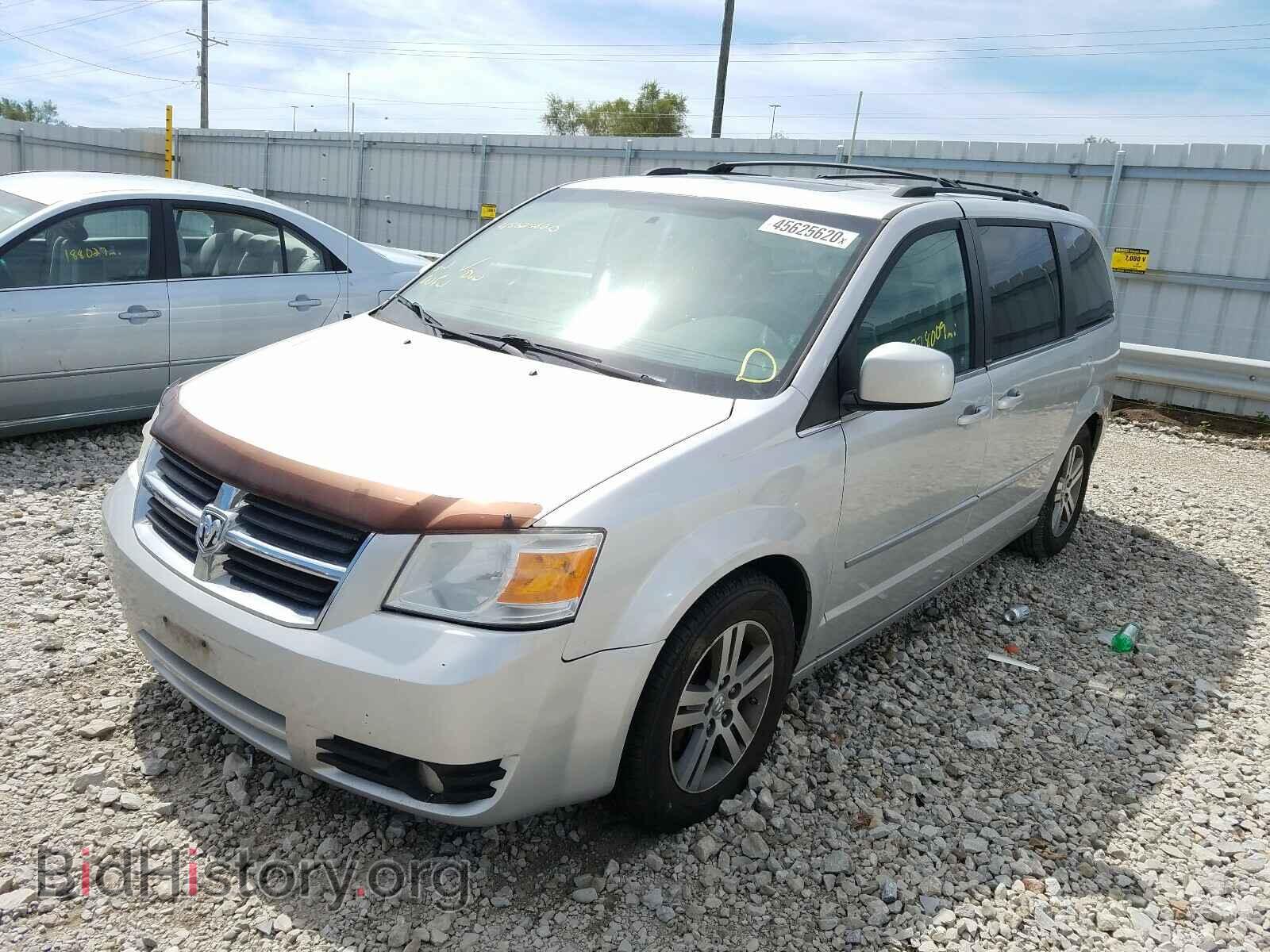 2010 DODGE CARAVAN - VIN: 2D4RN5DX4AR123632 - Фото 2