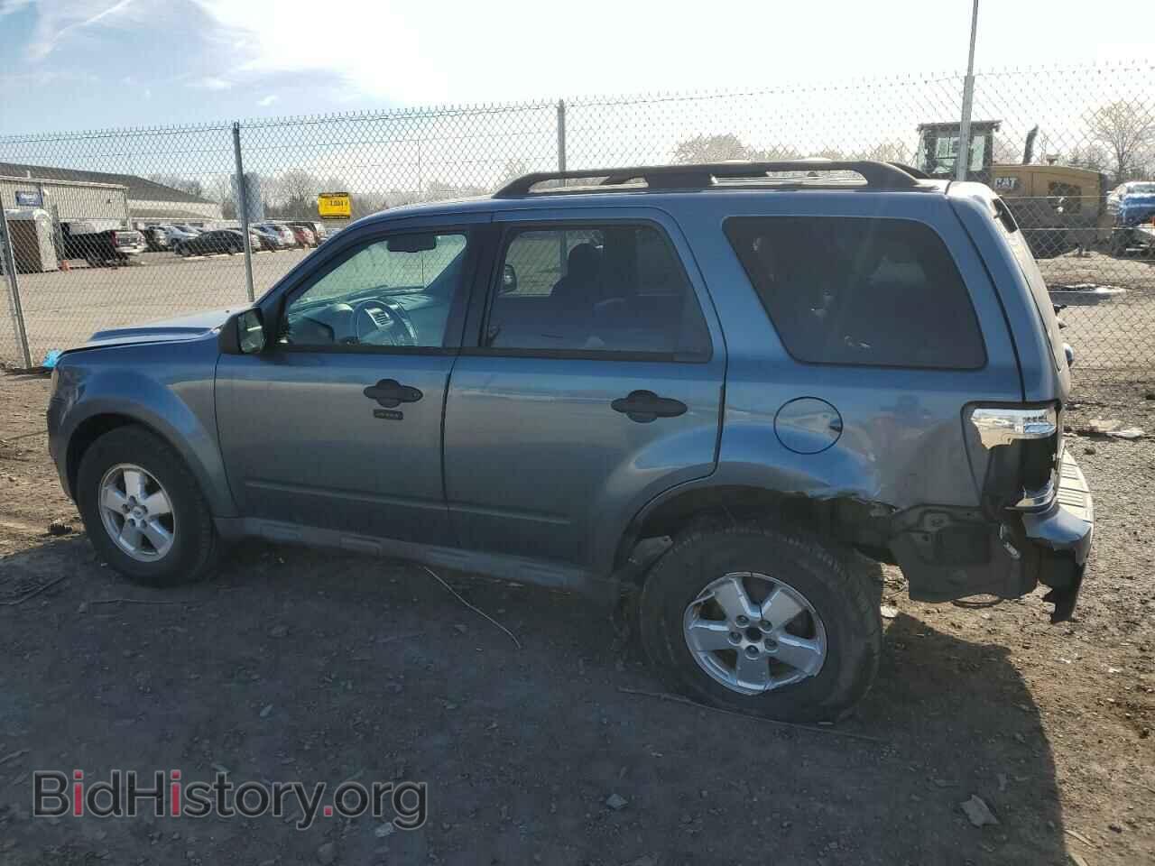 2011 FORD ESCAPE - VIN: 1FMCU0D71BKC47569 - Фото 2