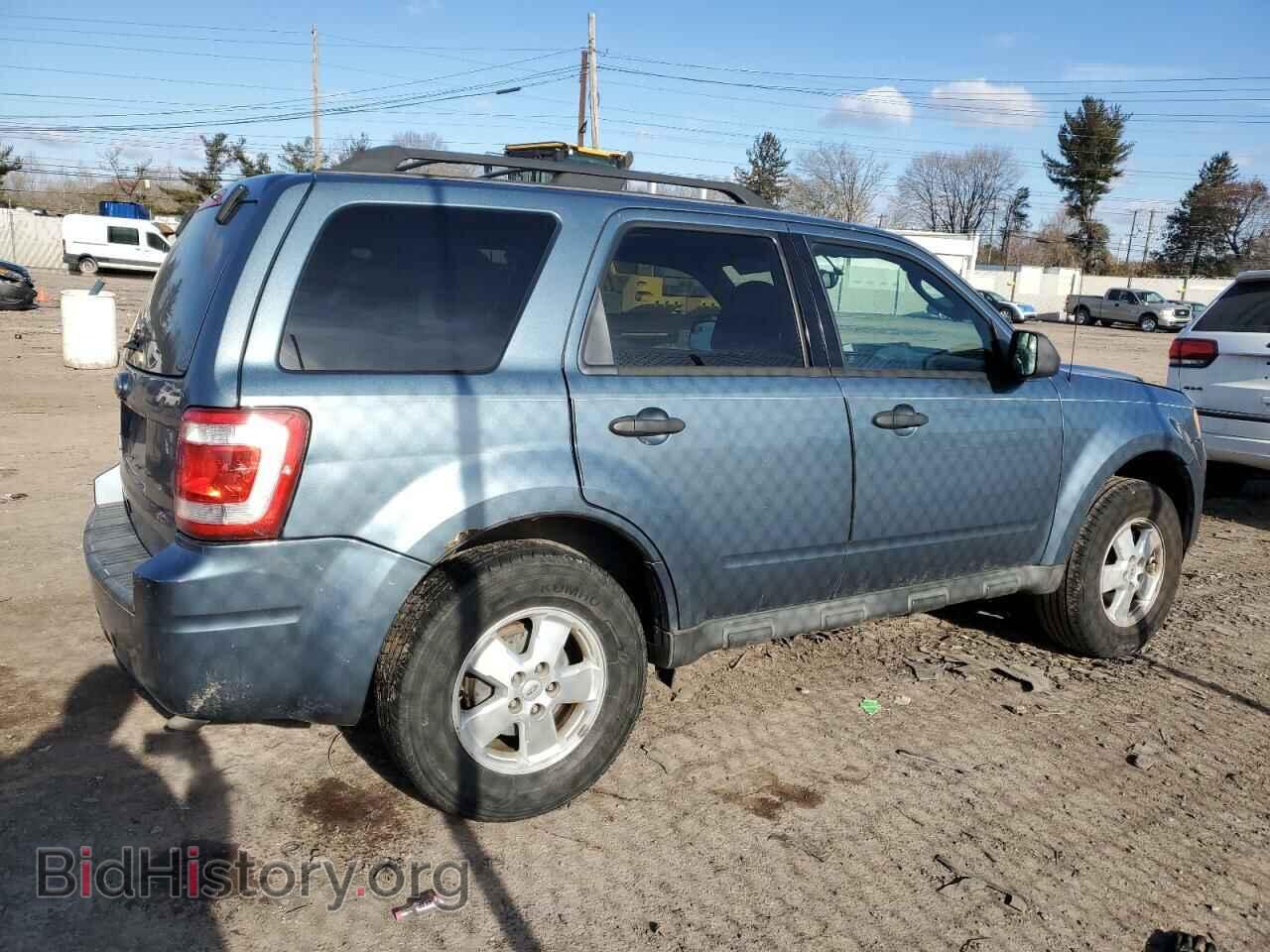 2011 FORD ESCAPE - VIN: 1FMCU0D71BKC47569 - Фото 3