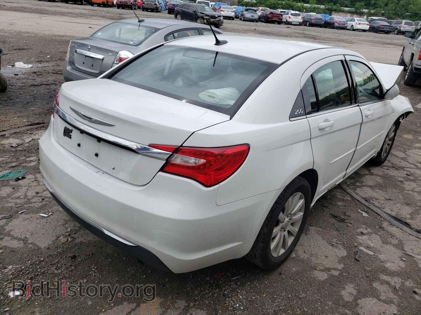 2013 CHRYSLER 200 - VIN: 1C3CCBBB7DN773057 - Фото 4