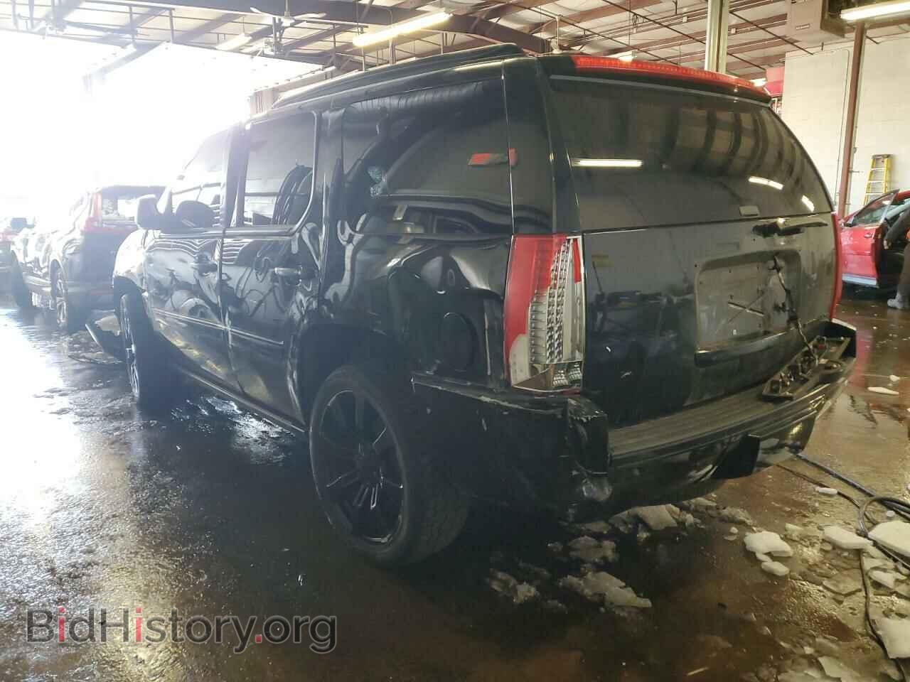 2011 CADILLAC ESCALADE - VIN: 1GYS4CEF5BR355847 - Фото 2