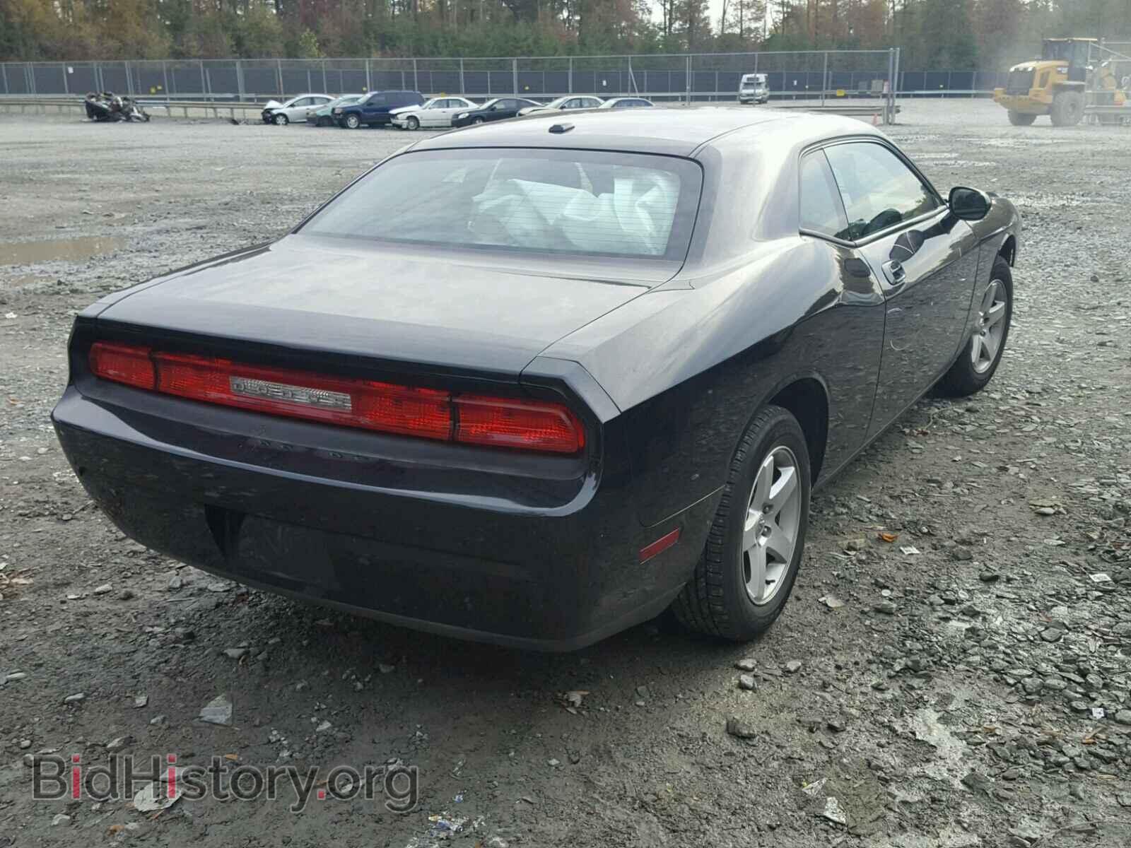 2010 DODGE CHALLENGER - VIN: 2B3CJ4DV8AH219004 - Photo 4