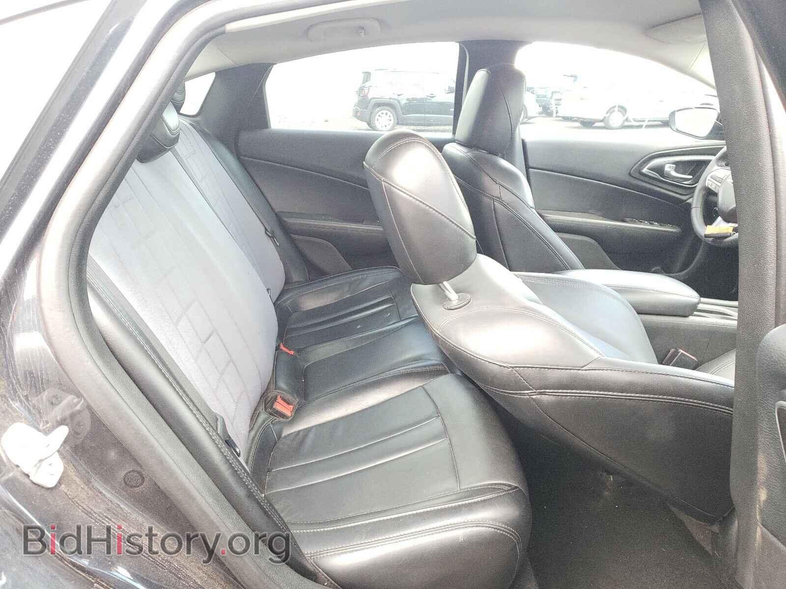 2016 CHRYSLER 200 - VIN: 1C3CCCAB5GN175769 - Фото 6