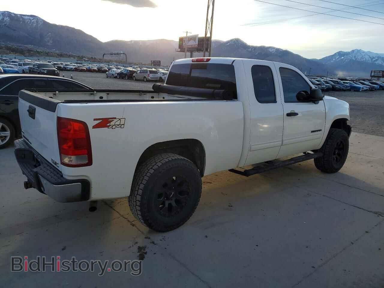 2011 GMC SIERRA - VIN: 1GTR2VE32BZ188603 - Фото 3