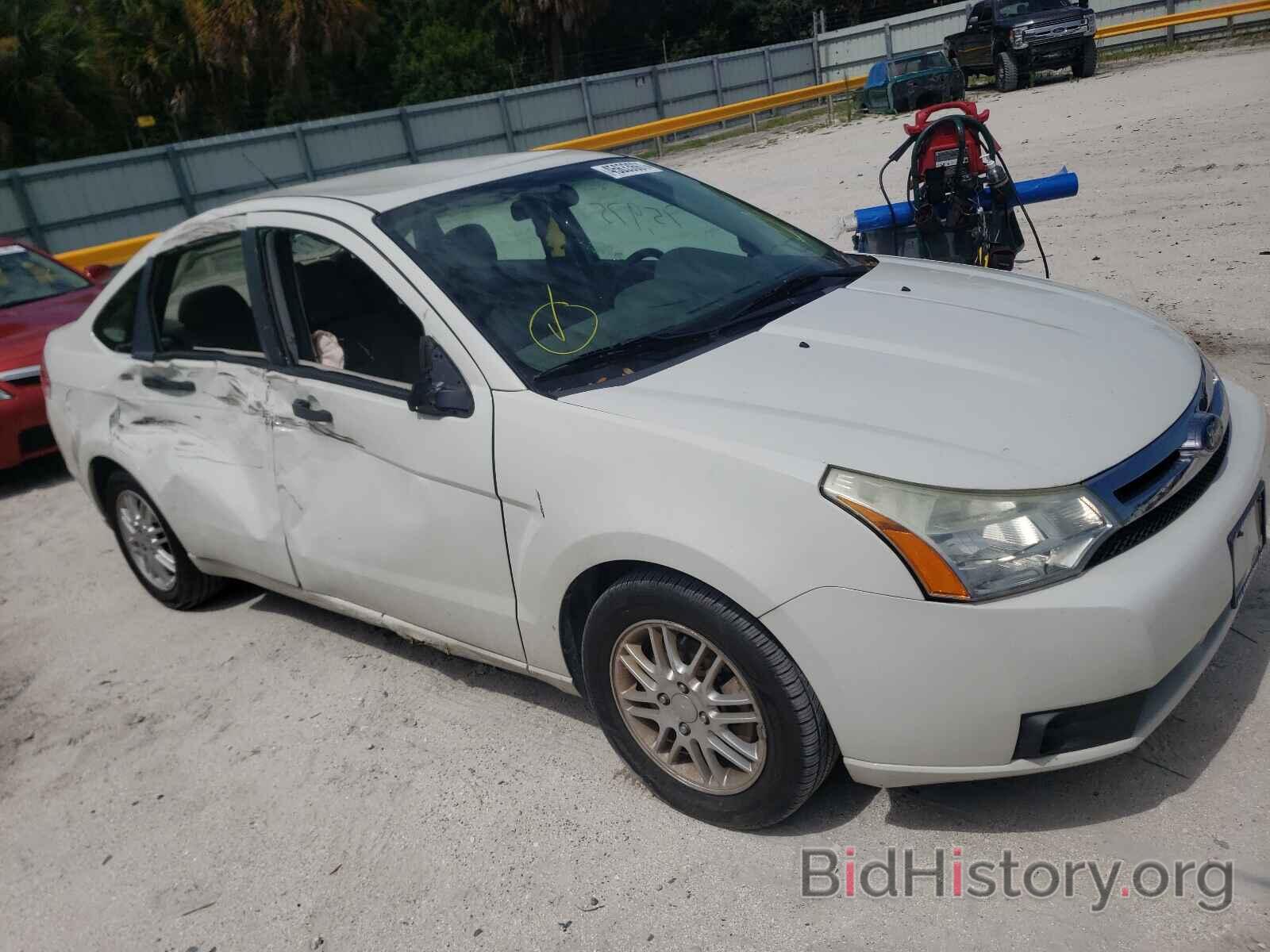 Photo 1FAHP35N59W128996 - FORD FOCUS 2009