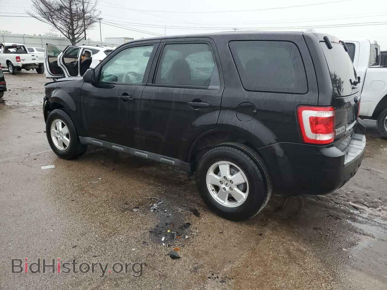 2011 FORD ESCAPE - VIN: 1FMCU0C73BKC03333 - Фото 2