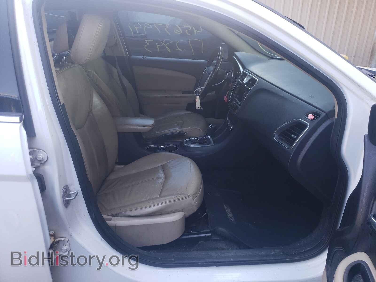 2011 CHRYSLER 200 - VIN: 1C3BC2FB6BN570485 - Фото 5