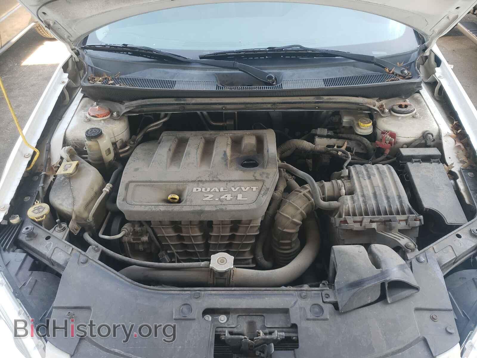 2011 CHRYSLER 200 - VIN: 1C3BC2FB6BN570485 - Фото 7