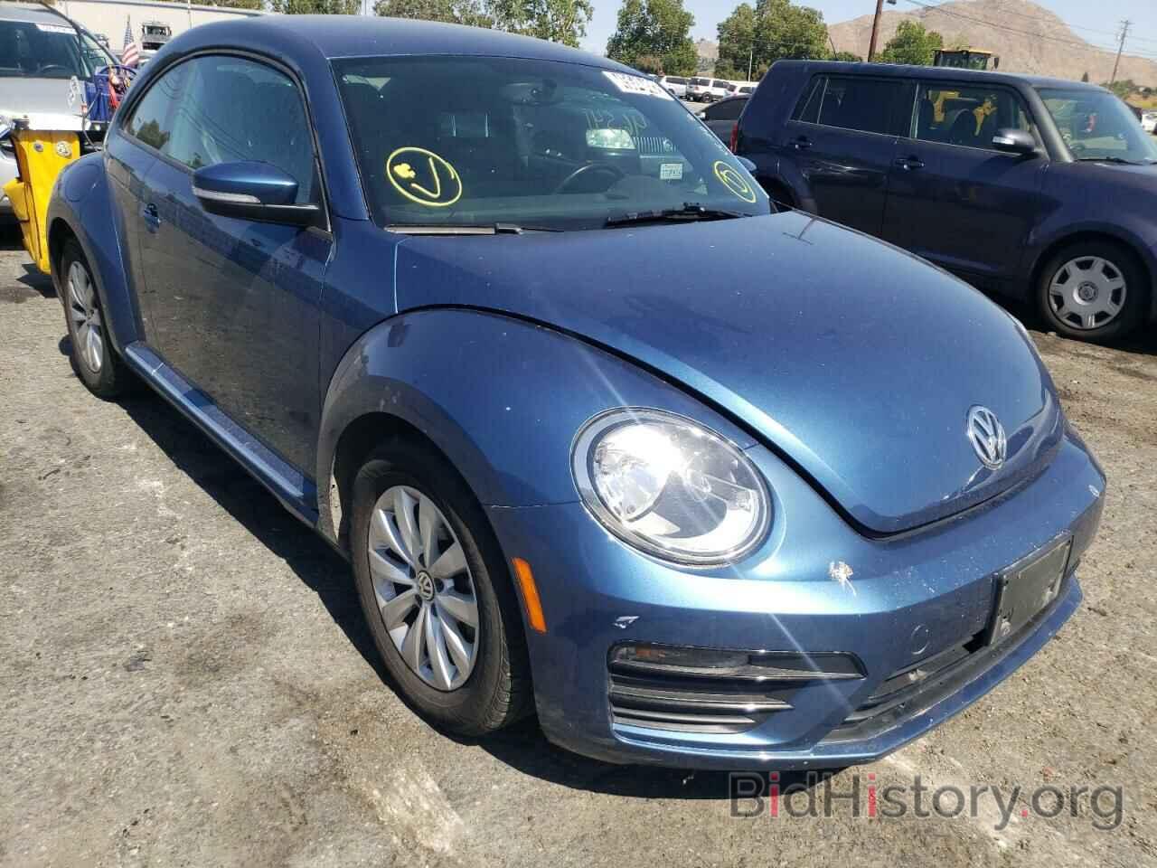 Photo 3VWFD7AT4KM707230 - VOLKSWAGEN BEETLE 2019