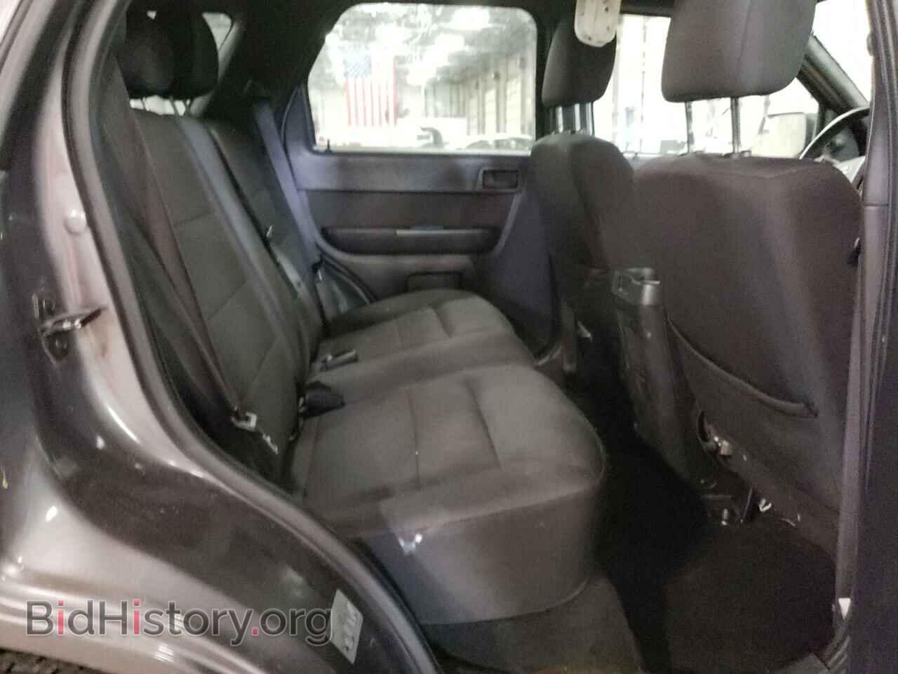 2010 Ford ESCAPE (VIN 1FMCU9DG6AKD19921) — фото 6 из 10