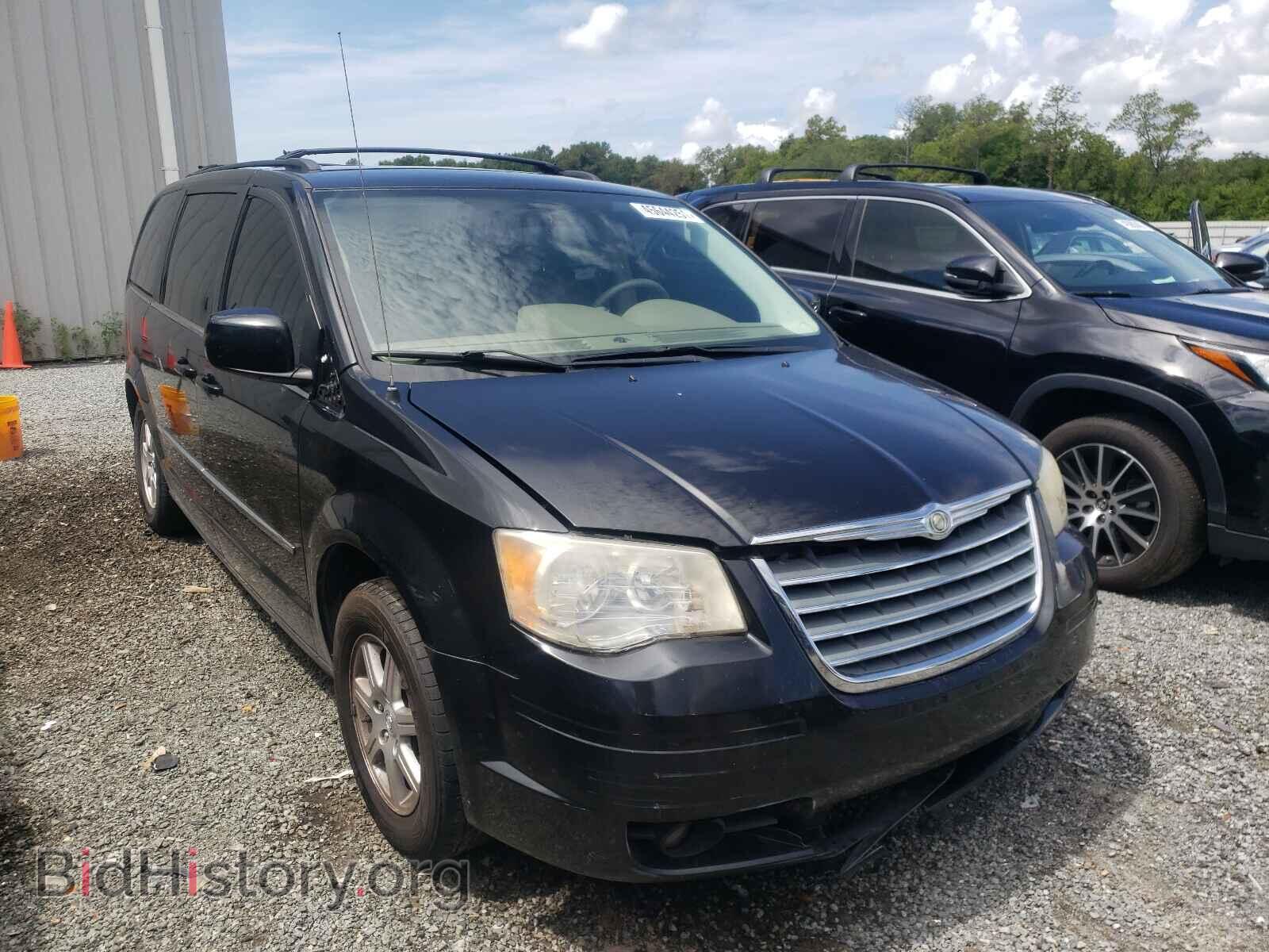Photo 2A4RR5D12AR174070 - CHRYSLER MINIVAN 2010