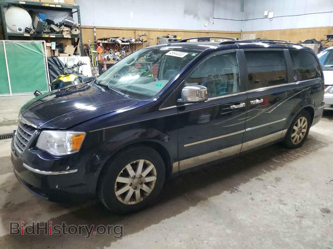 Photo 2A4RR5D10AR148504 - CHRYSLER MINIVAN 2010
