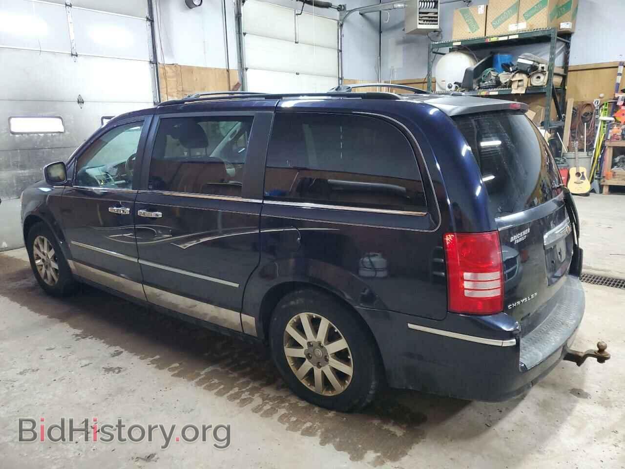 2010 CHRYSLER MINIVAN - VIN: 2A4RR5D10AR148504 - Photo 2