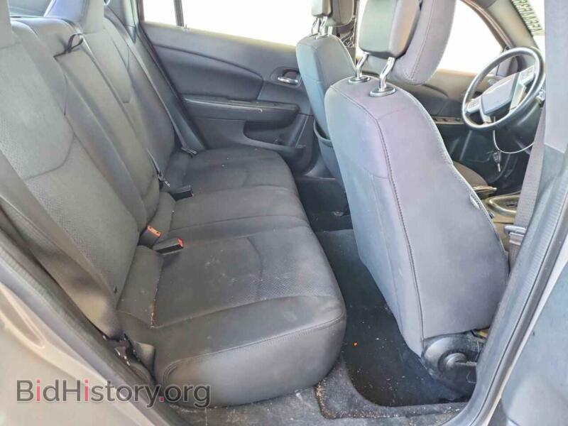 2014 Chrysler 200 (VIN 1C3CCBBB8EN112199) — photo 10 of 12