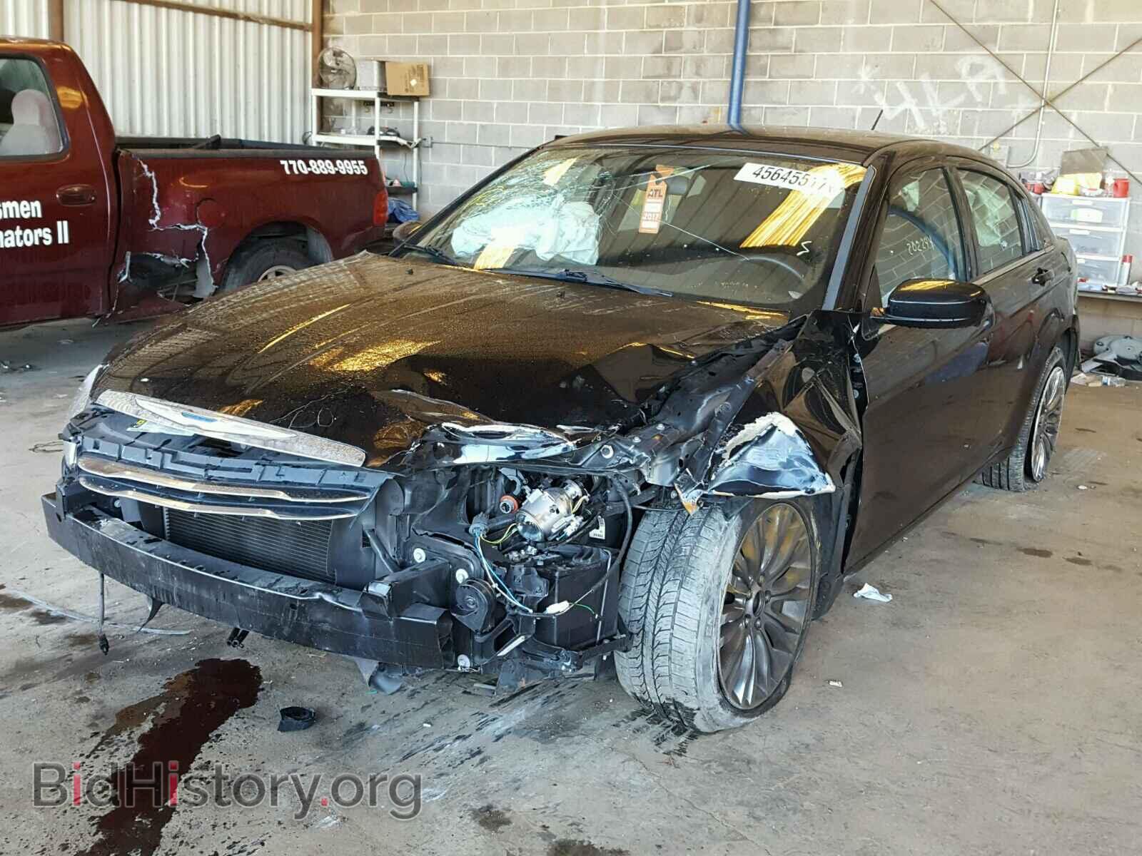 2012 CHRYSLER 200 - VIN: 1C3CCBAB7CN256826 - Photo 2