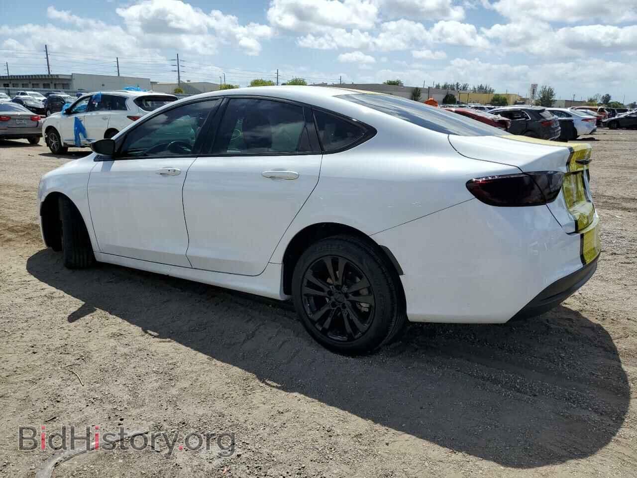 2017 CHRYSLER 200 - VIN: 1C3CCCFB3HN500672 - Фото 2