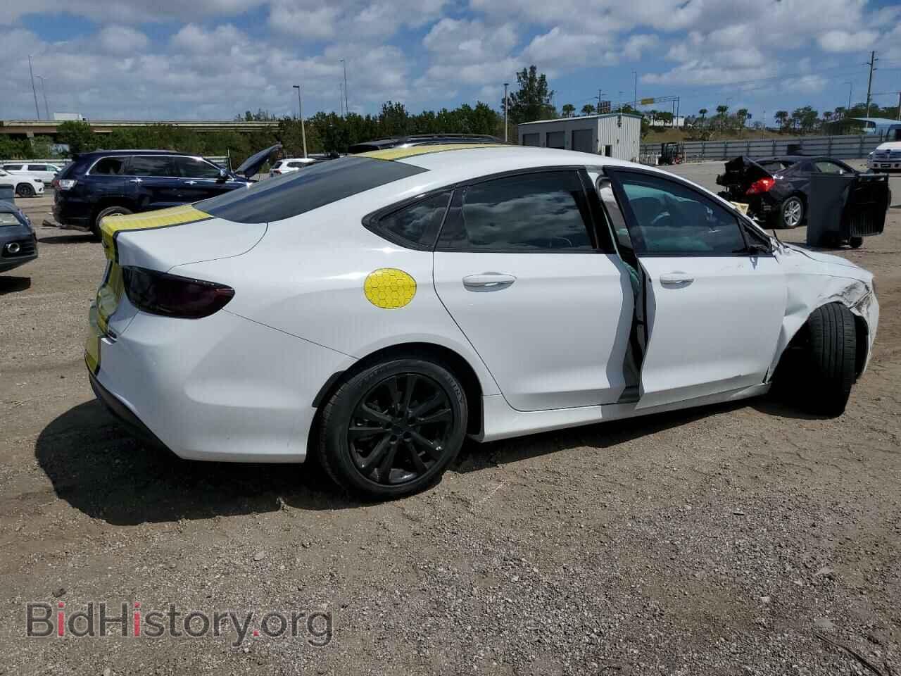 2017 CHRYSLER 200 - VIN: 1C3CCCFB3HN500672 - Фото 3
