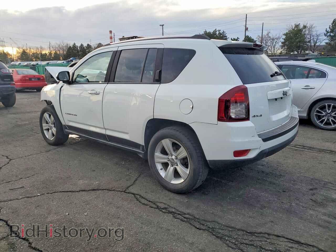2014 JEEP COMPASS - VIN: 1C4NJDBB8ED926882 - Фото 2