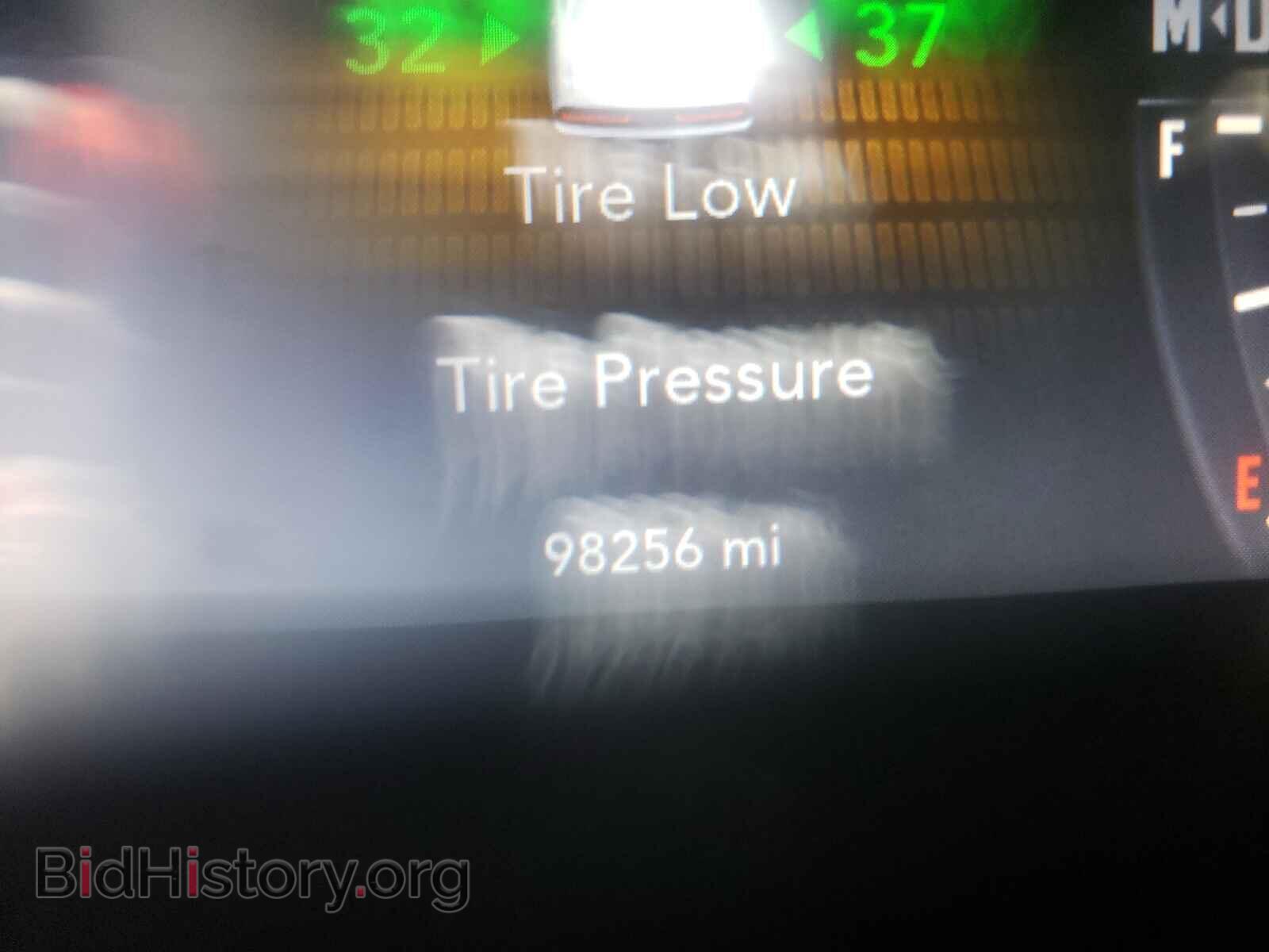 2016 DODGE CHALLENGER - VIN: 2C3CDZAG4GH255908 - Photo 8