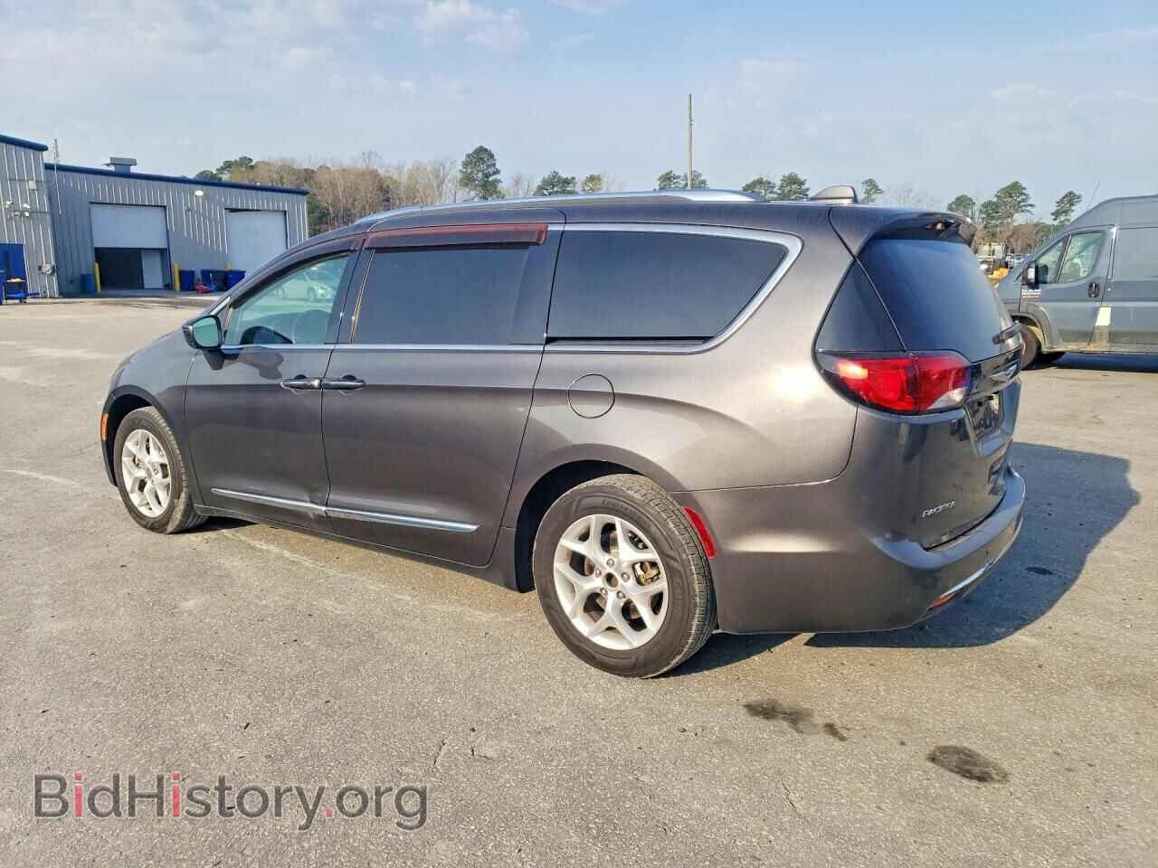 2017 CHRYSLER PACIFICA - VIN: 2C4RC1EG7HR757604 - Photo 2