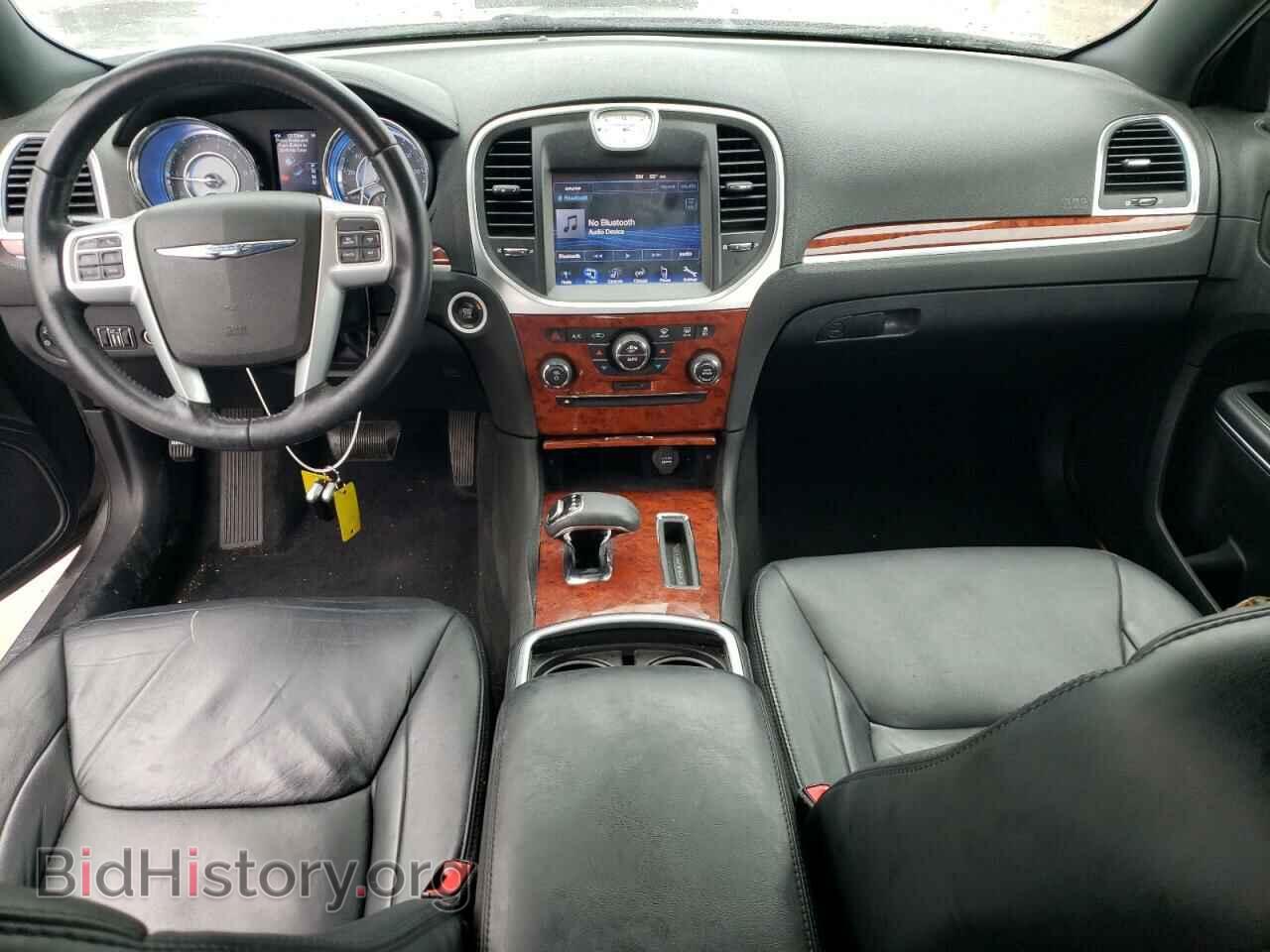 2013 CHRYSLER 300 - VIN: 2C3CCAAG3DH728181 - Фото 8