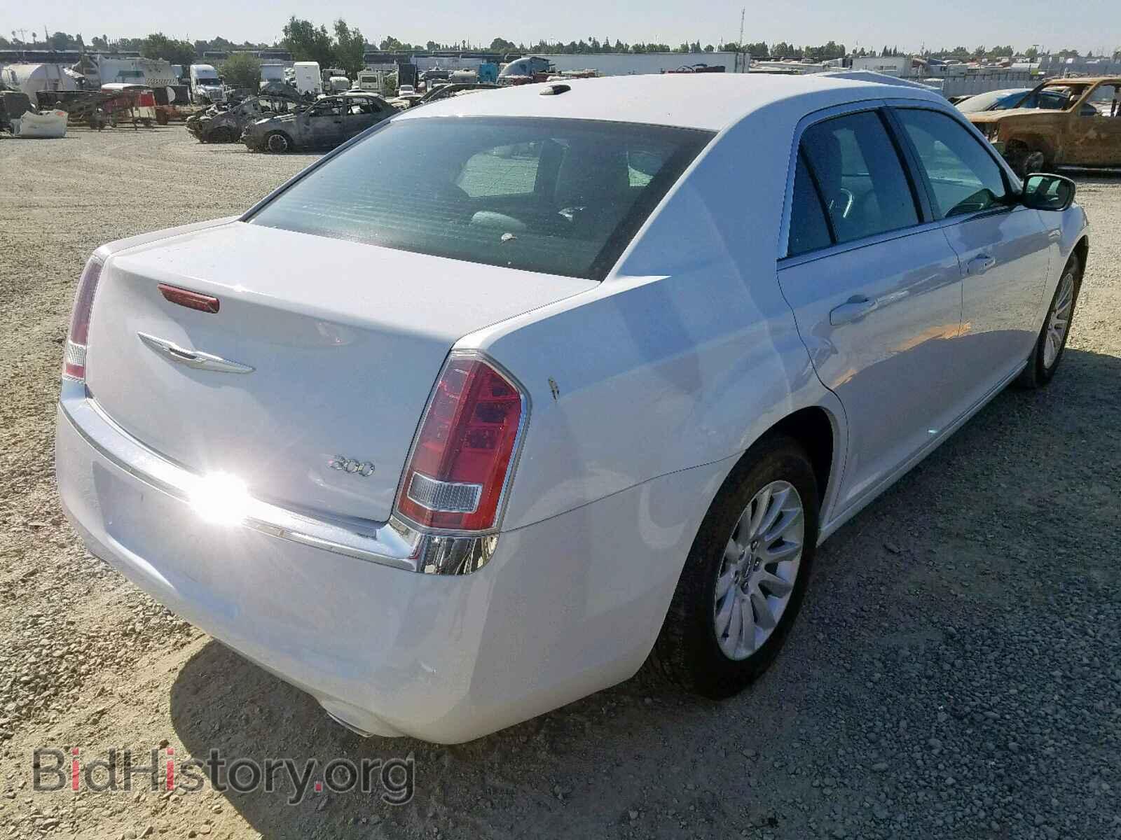 2013 CHRYSLER 300 - VIN: 2C3CCAAG6DH699324 - Фото 4