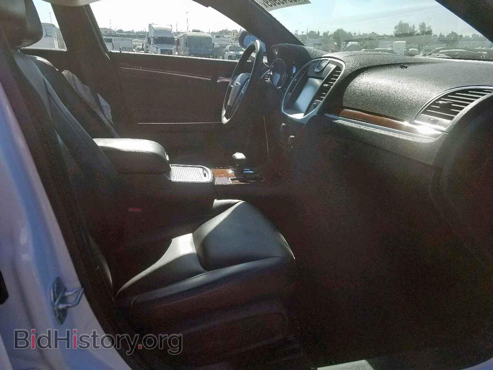 2013 CHRYSLER 300 - VIN: 2C3CCAAG6DH699324 - Фото 5