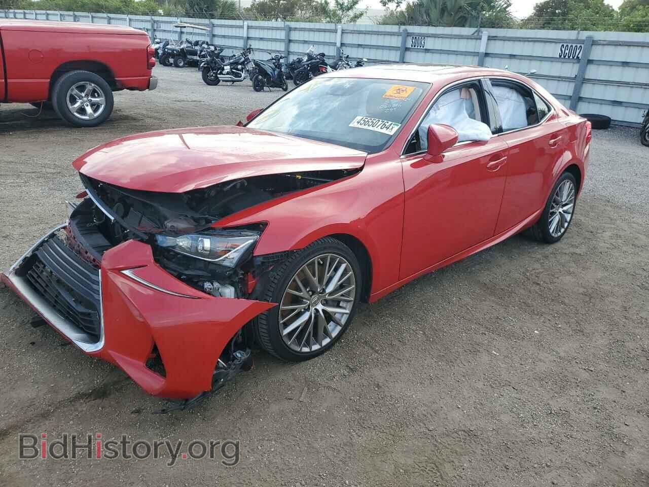 Photo JTHBA1D20H5060896 - LEXUS IS 2017