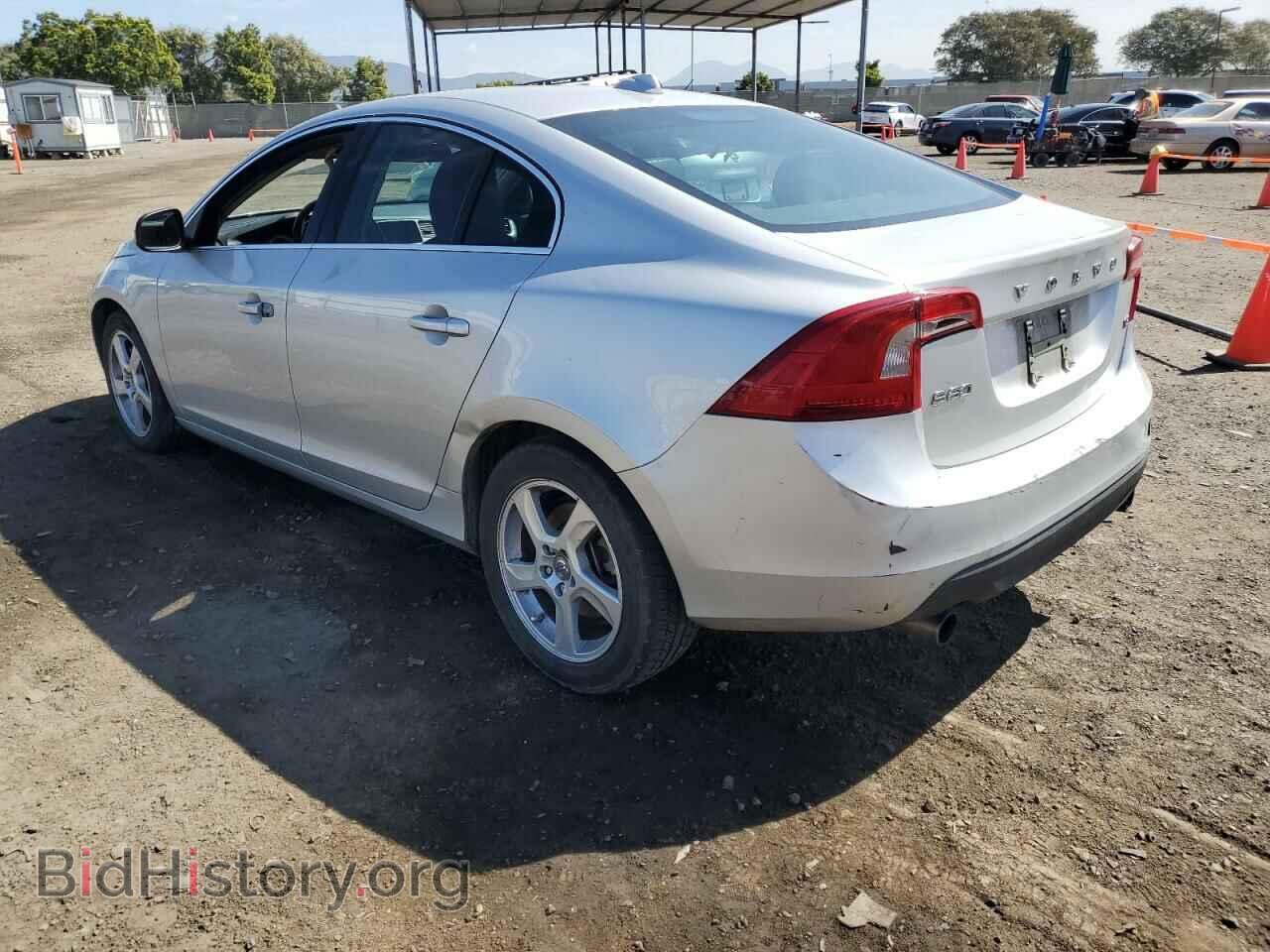 2012 VOLVO S60 - VIN: YV1622FS9C2076845 - Фото 2