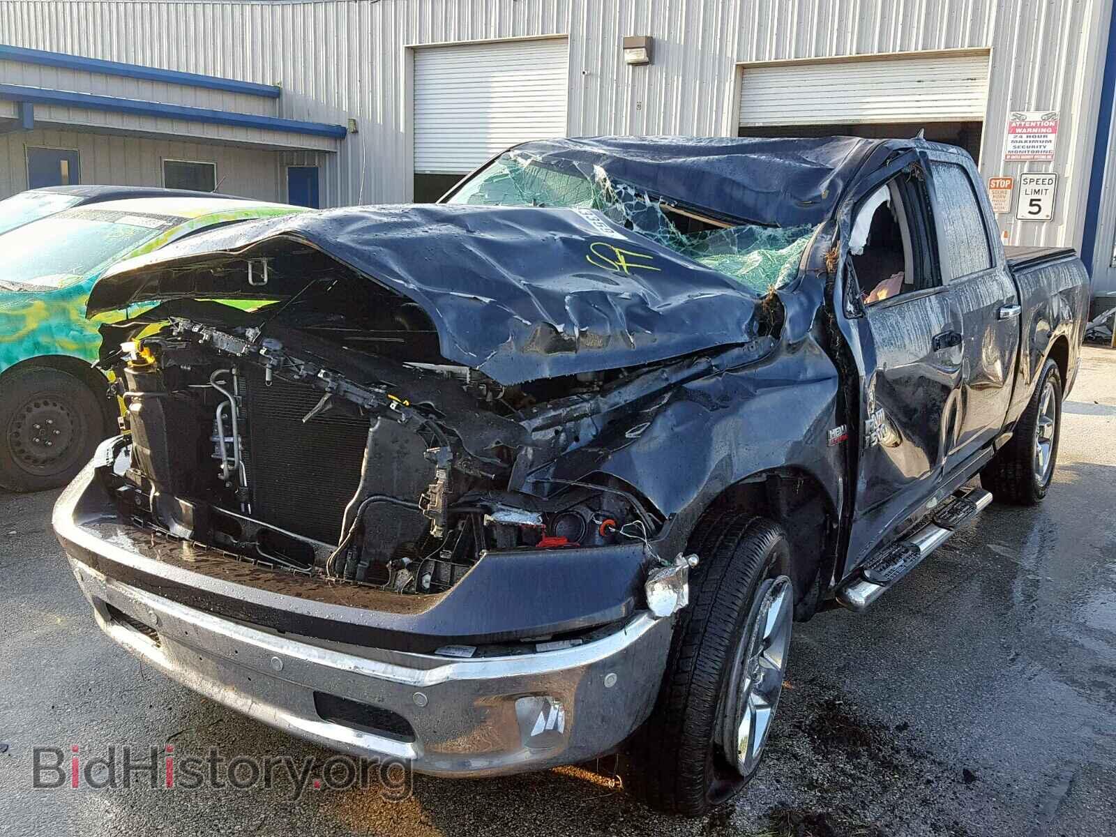 2016 RAM 1500 SLT - VIN: 1C6RR6TT8GS128028 - Фото 2