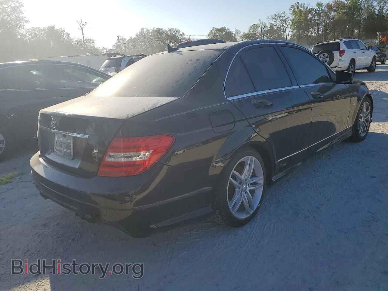 2012 MERCEDES-BENZ C-CLASS - VIN: WDDGF4HB0CR199454 - Фото 3