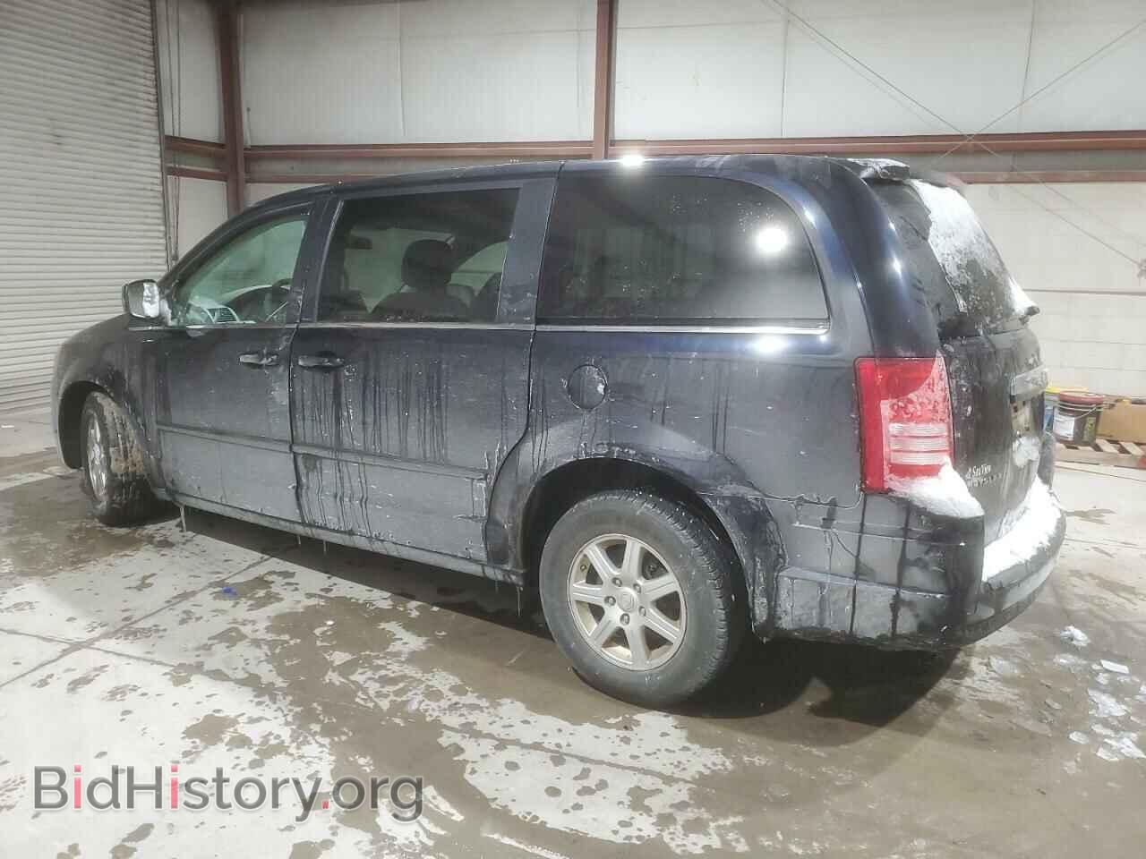 2010 CHRYSLER MINIVAN - VIN: 2A4RR2D10AR456349 - Фото 2